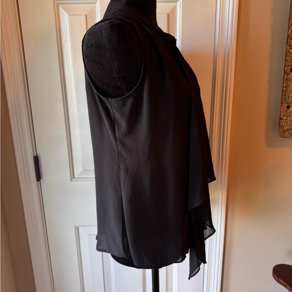 Forever 21 Sheer Black Sleeveless Blouse - Picture 2 of 9